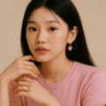 💖 Kpop Girl Groups’ Accessories Look Cute but Feel Overwhelming? Minimalist Styling Tips for Everyday